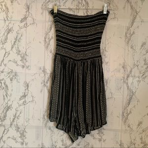Black and Gray Strapless Short Romper with Tie